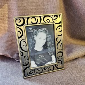 Connoisseur Modern Brass 3.5" x 5" Frame